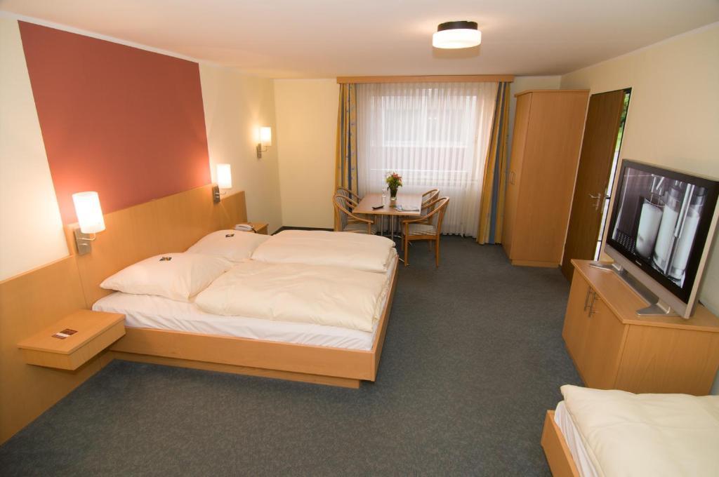 Hotel Hellers Krug Holzminden Chambre photo